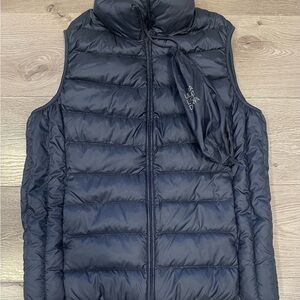 Uniqlo Navy Blue Puffer